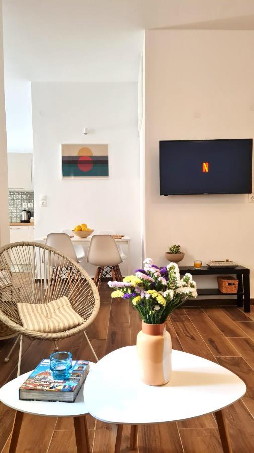 Yannis Guest House Aegina Exterior foto